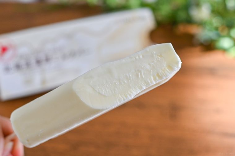 待望の再販!ローソン「北海道濃厚ミルクバー」は生クリーム100%使用の濃厚な味【365日アイス女子】の画像