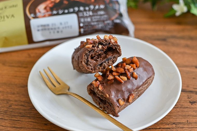 ゴディバ×ローソンの新作ごほうびスイーツ2種!カカオ全開の贅沢な味に感動の画像