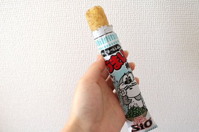 カップヌードル味のうまい棒8種を食べ比べ!1位に輝いたフレーバーは…の画像
