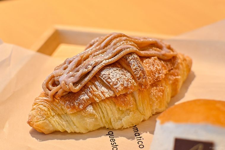 スタバベーカリー「プリンチ®」の新作を食べ比べ。マロン風味のマリトッツォに山脈ケーキまで!?の画像