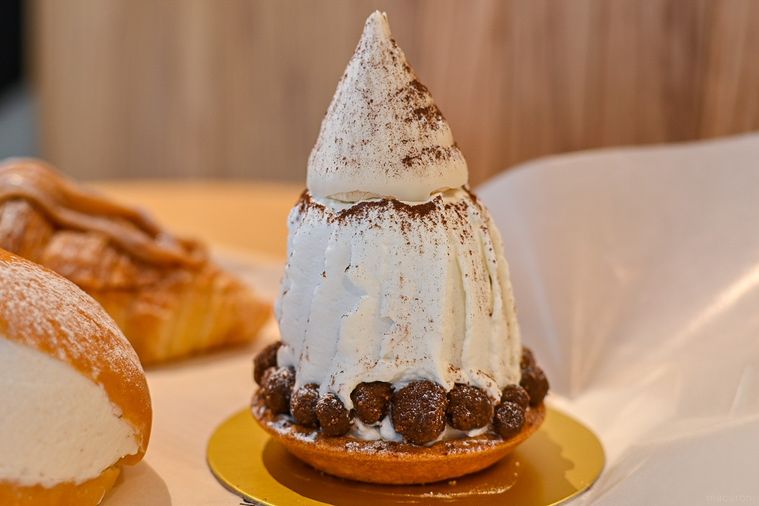 スタバベーカリー「プリンチ®」の新作を食べ比べ。マロン風味のマリトッツォに山脈ケーキまで!?の画像