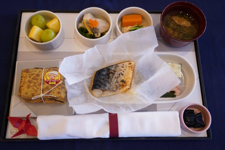 日本初上陸のサバヌーヴォー!ノルウェーから空飛ぶ生サバ、機内食やスーパーに展開の画像