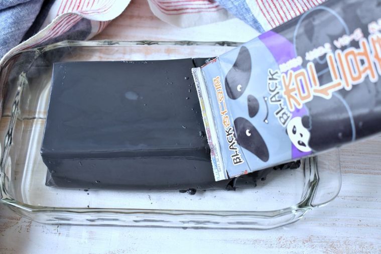 カルディ「パンダブラック杏仁豆腐」で作るハロウィンデザート。そのまま食べるだけではもったいない♪の画像