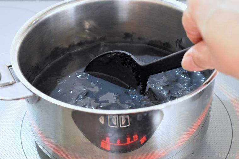 カルディ「パンダブラック杏仁豆腐」で作るハロウィンデザート。そのまま食べるだけではもったいない♪の画像