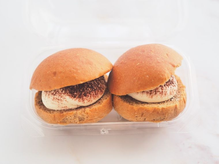 マリトッツォブームの流れを変える!成城石井のティラミス風マリトッツォが大人の味の画像