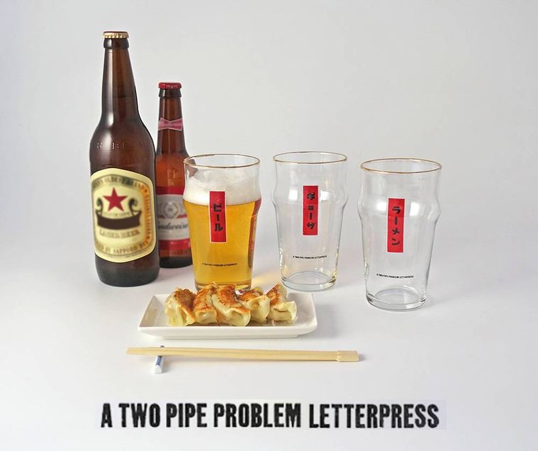 タイポグラフィー使用のマグカップとグラスが新登場!レトロなビールグラスもの画像