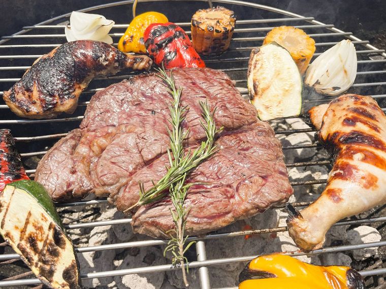 ミシュラン獲得の回転寿司や鳥羽シェフの新店、BBQ施設が登場【今週の新店 #45】の画像