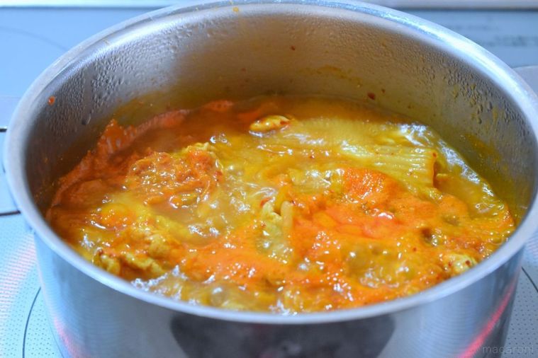 カルディで見つけた優秀鍋つゆ!「豚肉でキムチ鍋」で作る濃厚コク旨キムチチゲの画像