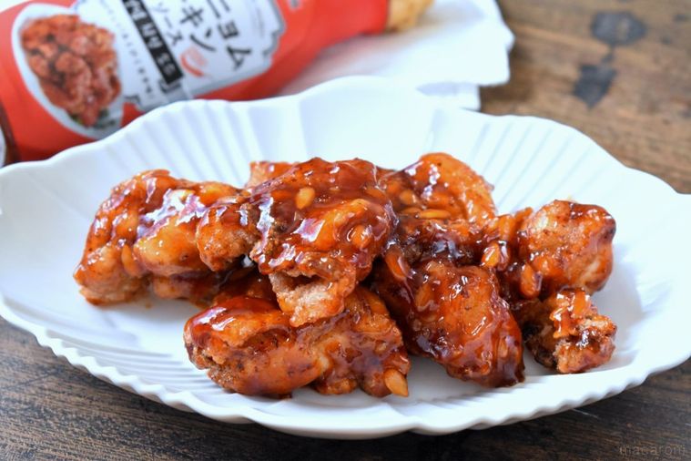 いつものから揚げが韓国グルメに変身!カルディ「ヤンニョムチキンソース」で速攻うま辛おかずの画像