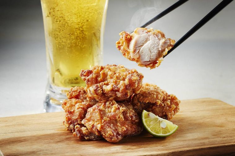 唐揚げ専門店「こだわりから揚げの酒処 くらふと」が有明にオープン!厳選されたクラフトビールも楽しめるの画像