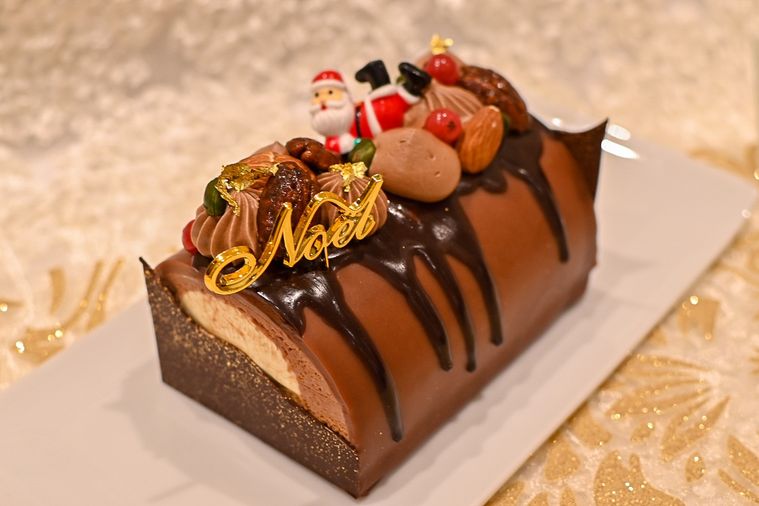 ザストリングス表参道でクリスマスケーキ5種類登場!2021年は定番からサンタモチーフなど個性豊かなケーキが勢揃いの画像
