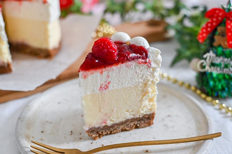 オンライン限定!スタバのクリスマスケーキ2種を実食【予約は12月15日まで】の画像