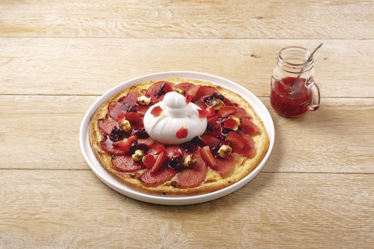 グッドスプーンチーズスイーツ＆チーズブランチ「ブッラータチーズと季節のフルーツ デザートパイPizza」