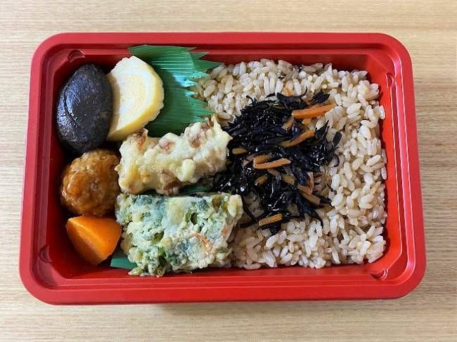 ローソンストア100のひじき弁当