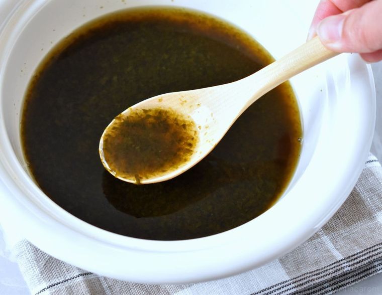 真っ黒すぎて衝撃!カルディ「海苔鍋つゆ」は思わずトリコになる魅惑の味だった…の画像