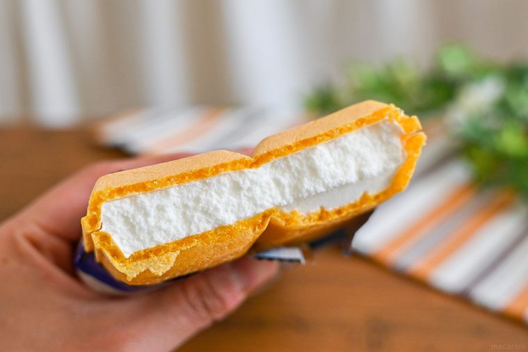 モナ王とキリクリームチーズがコラボ!かなりチーズが濃いコクたっぷりなフレーバー【365日アイス女子】の画像