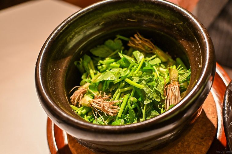 ステーキハウスブーム到来!?「銀座ブルーリリー」は熟成肉×中華のニューウェーブの画像
