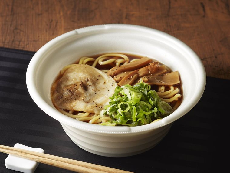 ミニストップで「ブラックフライデー」が開催中!黒にちなんだパンやラーメン、セール商品が登場の画像