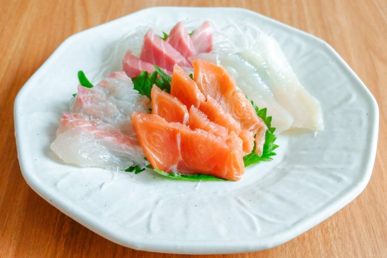 すぐにまねできる 簡単な 刺身の盛り付け方 とおすすめの添えもの Macaroni すぐにまねできる 簡単な 刺身の盛り付け方 とおすすめの添えもの Macaroni