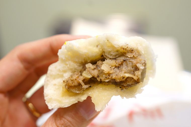 「551蓬莱」創業者の味を継承!恵比寿「羅家 東京豚饅」はオープン初日で1時間待ち!?の画像