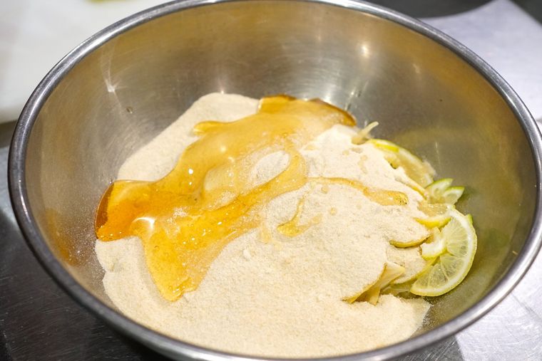 買うより安い!材料2つ「発酵レモンサワー」居酒屋直伝の作り方の画像