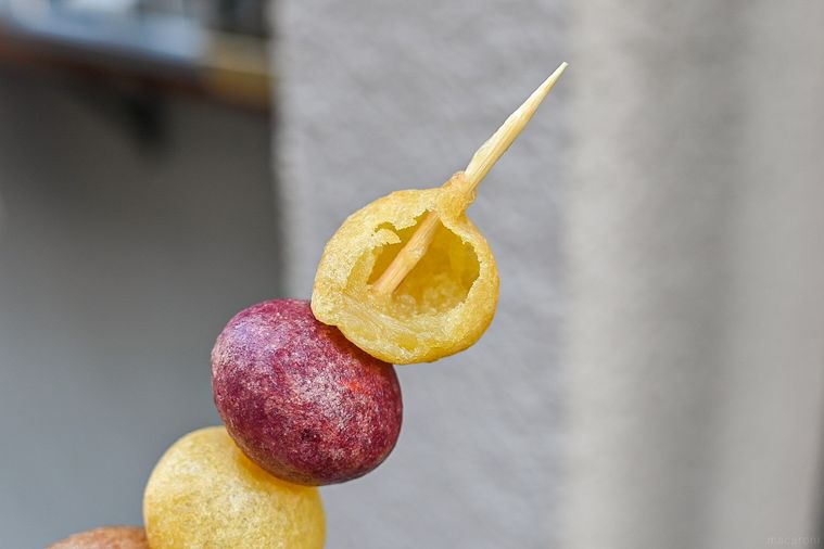 いま話題の新大久保食べ歩きグルメ5選!最新韓国ワッフルから台湾の謎スイーツ「地瓜球」までの画像