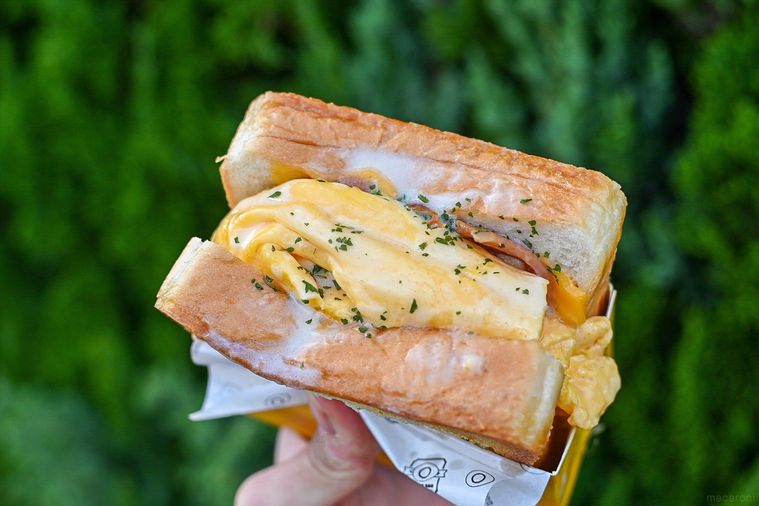 いま話題の新大久保食べ歩きグルメ5選!最新韓国ワッフルから台湾の謎スイーツ「地瓜球」までの画像