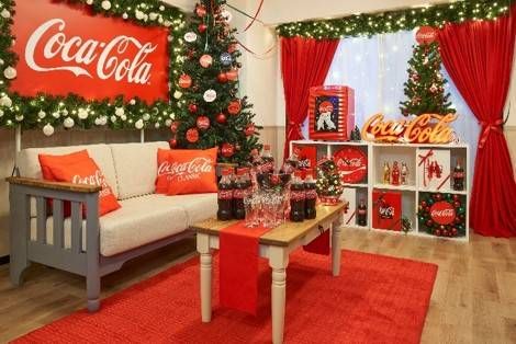 “コカ・コーラのある特別な食事”を仲間と楽しむクリパ専用ルームが登場!1日1組×6組限定の画像