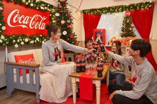 “コカ・コーラのある特別な食事”を仲間と楽しむクリパ専用ルームが登場!1日1組×6組限定の画像