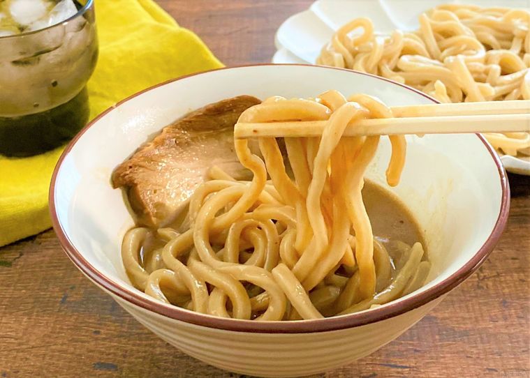 セブン‐イレブン「とみ田」のつけ麺