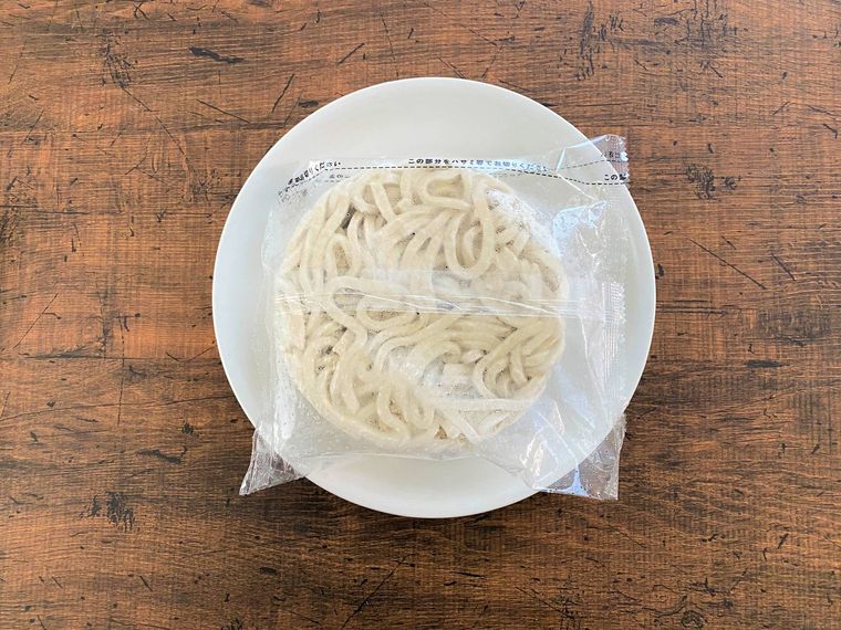 セブン‐イレブン「とみ田」のつけ麺の麺