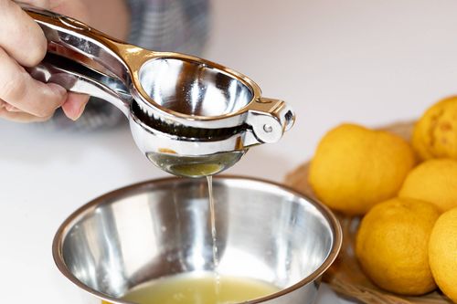 残った実は ゆず酢 に 活用レシピと保存方法をマダムゆずが伝授 Macaroni