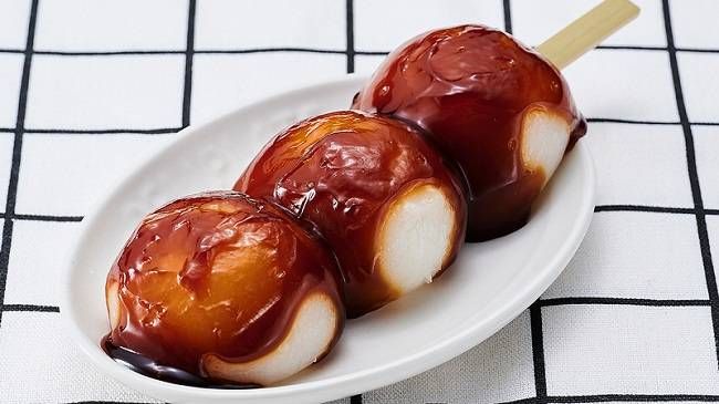 100円ローソン1月の新商品まとめ。再登場のお団子からいちごスイーツまでの画像
