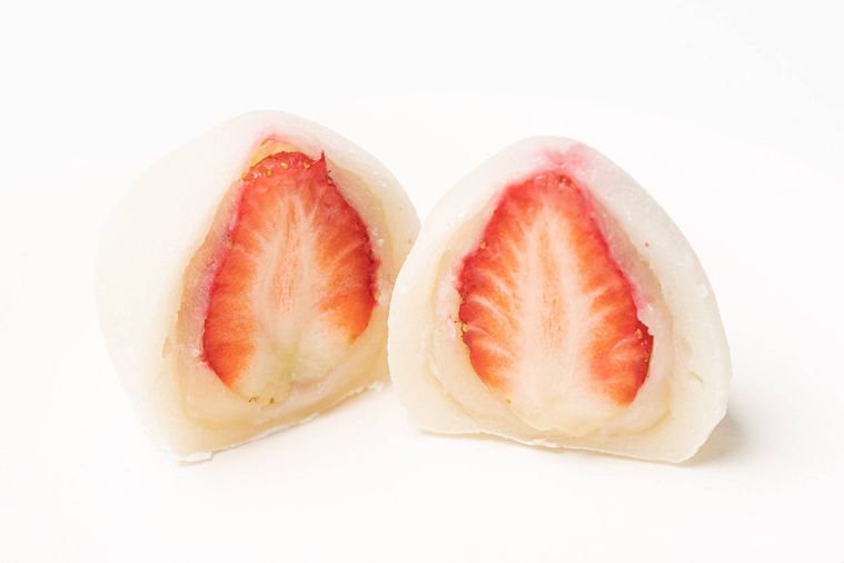 日本橋三越でいちごの日に合わせた商品が多数登場!定番のケーキからいちごの天ぷらまでの画像