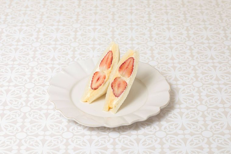 東京駅にいちごスイーツが集結!「いちごとクリーム。ときどきあんこフェア」を開催中の画像