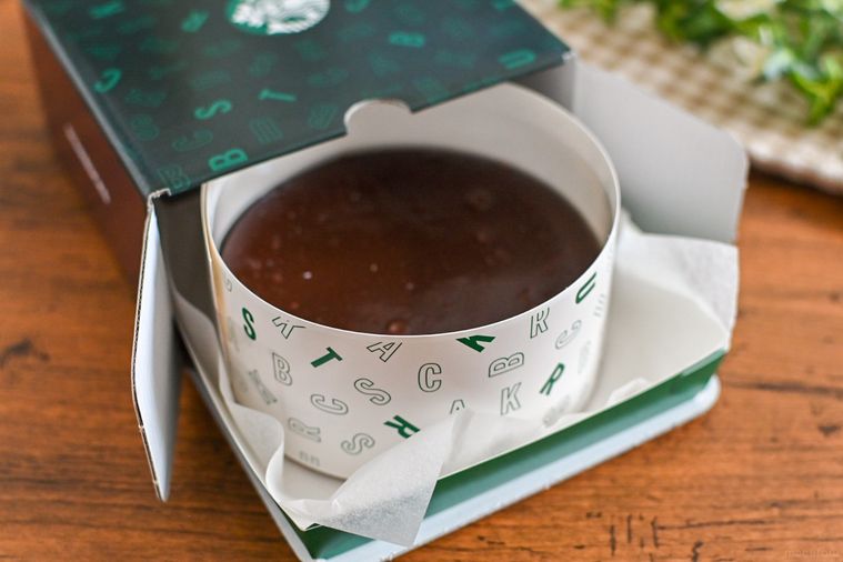 スタバのオンラインストア限定「STARBUCKS®チョコレートケーキ」を実食!の画像
