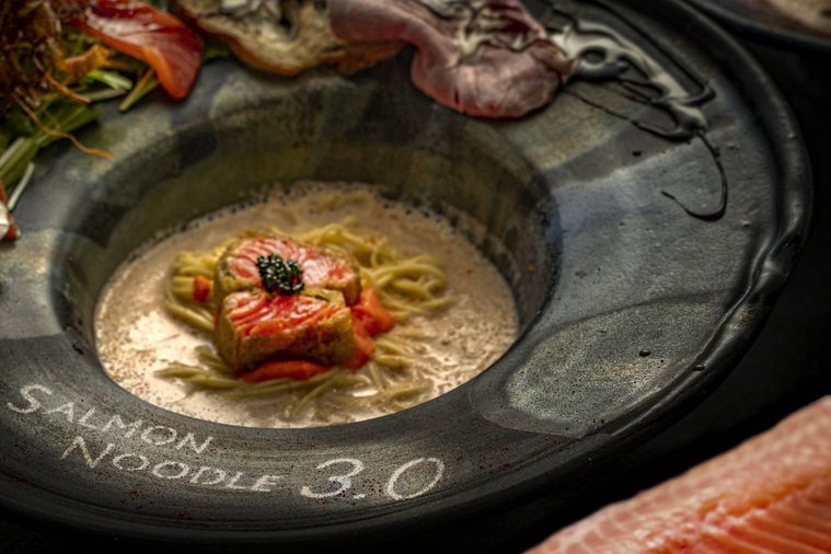 一匹まるごと使用!サーモンラーメン専門店「サーモンヌードル3.0」が神楽坂にオープンの画像
