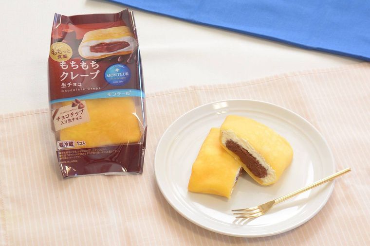モンテールのクレープがリニューアル!「もちもちクレープ・生チョコ」が新発売の画像