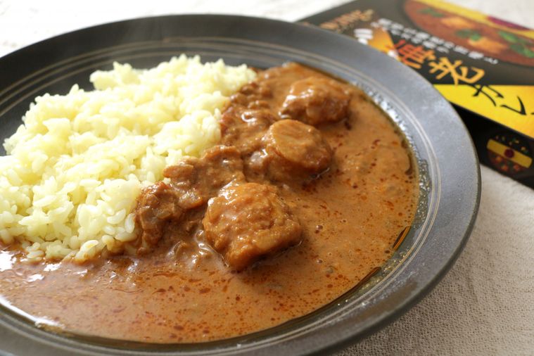 ごはんに合いすぎて危険。マニアもハマる「ど海老カレー」の濃厚な味に言葉を失う【一条もんこのカレーログ #15】の画像