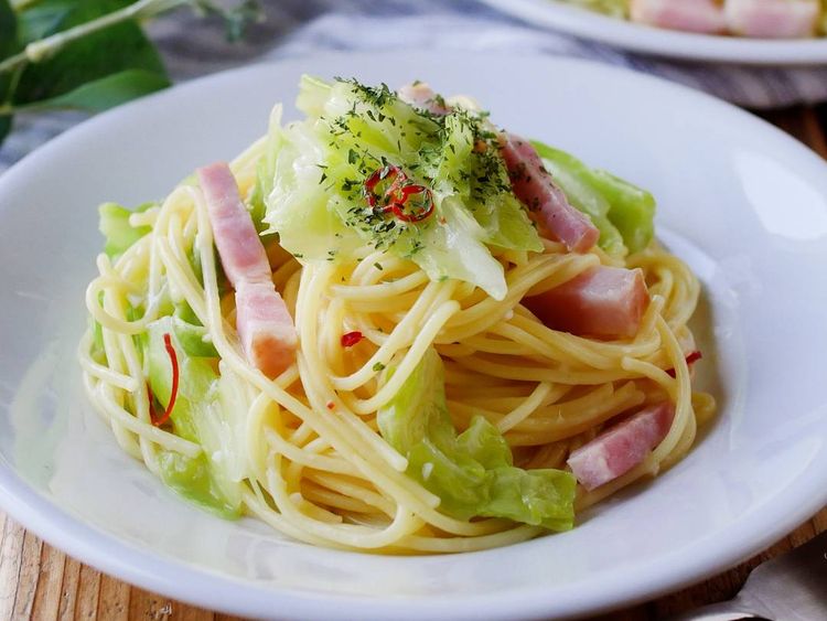 ワンパンでパパッと キャベツのペペロンチーノ Macaroni