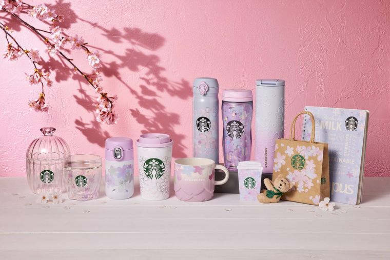 スタバ新作はさくら×ストロベリーのフラペチーノ®。白玉入りでもちもち食感、グッズも続々登場の画像