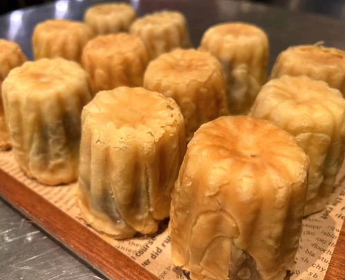 名古屋のおすすめカヌレTOP12！名古屋駅近の店や人気店など - macaroni