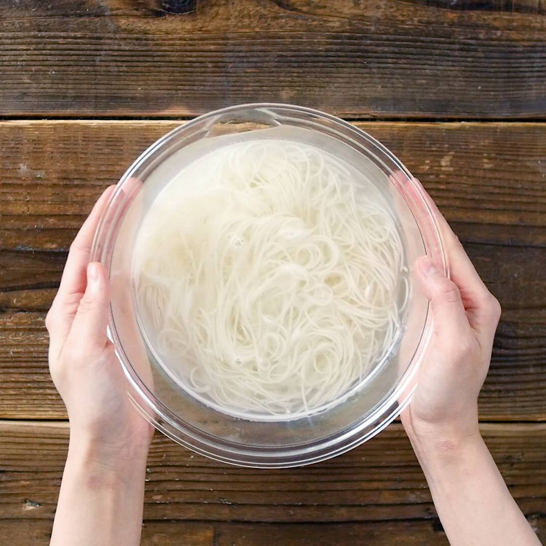 レンジで簡単 ツナと塩こんぶのごま油そうめん Macaroni