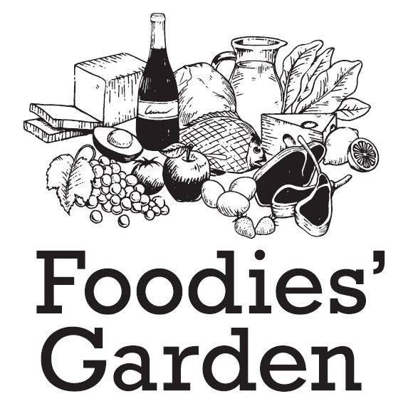 さまざまな食材の下に、Foodies’Gardenの文字