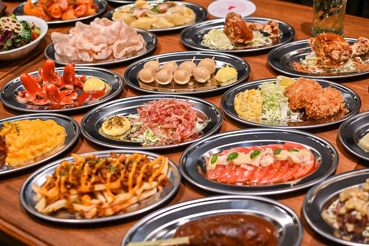 ミニサイズの銀皿洋食が集合!渋谷「洋食酒場オオハシ」のおすすめメニュー8選の画像