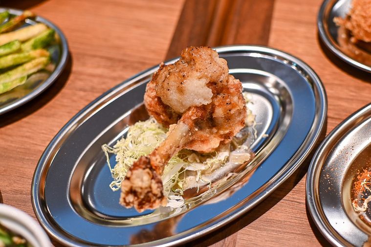 ミニサイズの銀皿洋食が集合!渋谷「洋食酒場オオハシ」のおすすめメニュー8選の画像