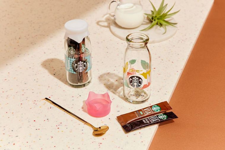 スタバ新作にフルーツ牛乳フラペチーノ®とコーヒー牛乳!数量限定の牛乳瓶も発売の画像