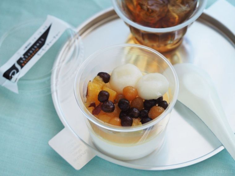 アルミのトレーにのったモーモーチャーチャー