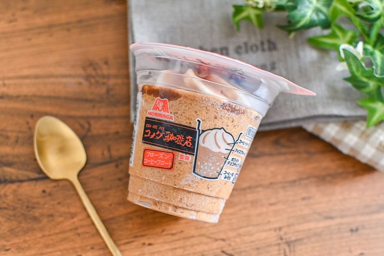 コメダ×森永製菓のアイス「フローズンコーヒーフロート」が登場!コーヒーの香りが贅沢な大人のデザート【365日アイス女子】の画像