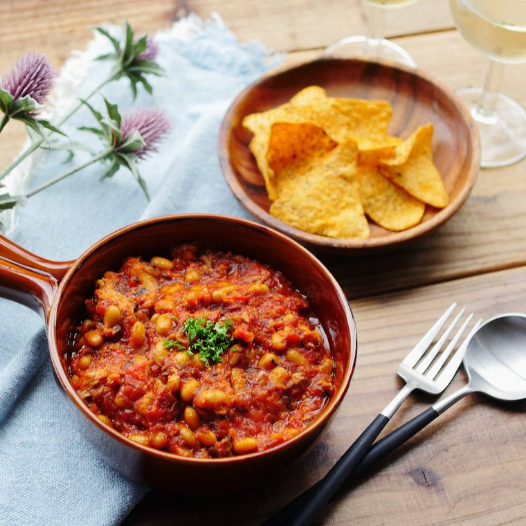 器に盛り付けられたサバコンカン